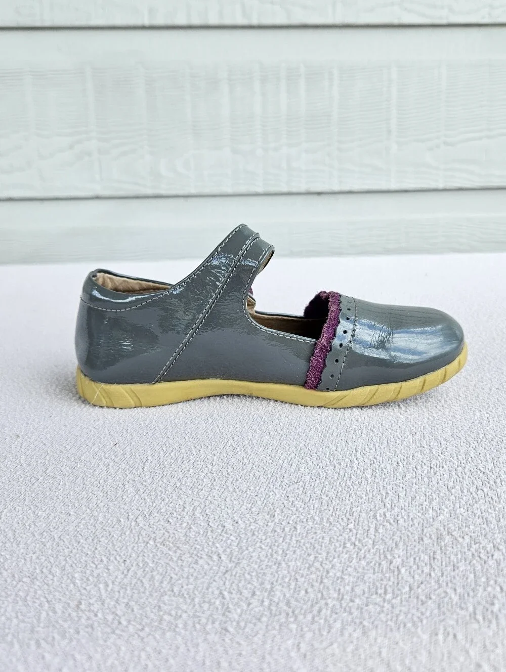 Livie & Luca Bluebell Mary Jane Girl SZ 11 Grey Patent Leather Purple Flat
